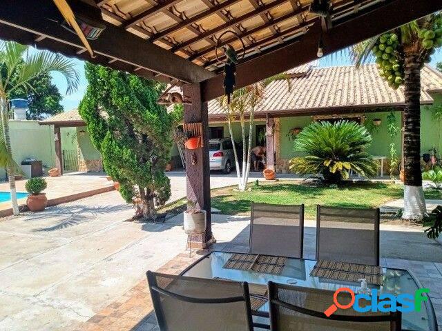 Chácara com 2 dormitórios à venda, 900 m² por R$