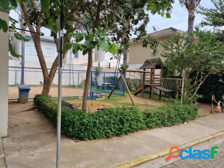 Sobrado com 3 dormitórios à venda, 120 m² por R$