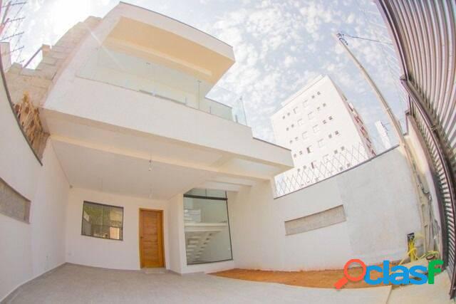 Sobrado com 3 dormitórios à venda, 178 m² por R$ 530.000