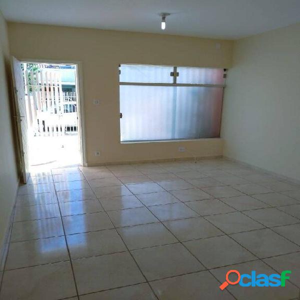 Sobrado com 3 dormitórios à venda, 95 m² por R$