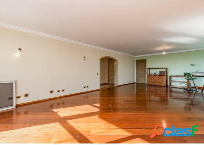 VENDE-SE APARTAMENTO (236M²) - CAMPO BELO