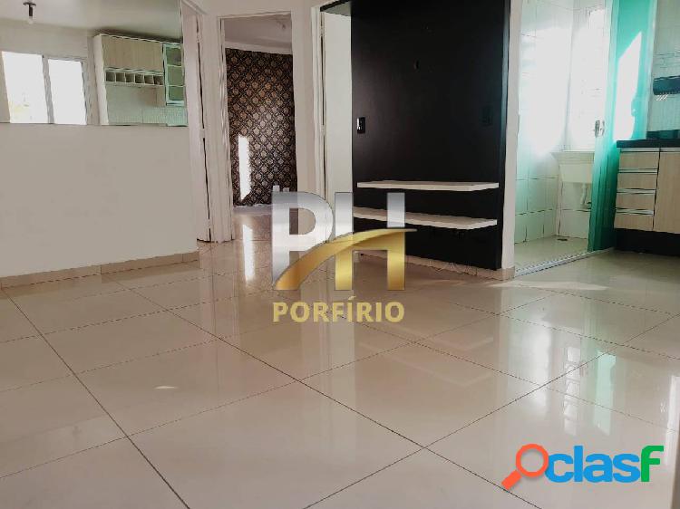 Apartamento 44m², Prédio Baixo, 2 dormitórios, 1 vaga.