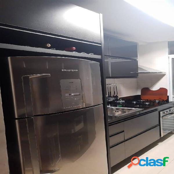 Apartamento com 2 dormitórios, sendo 1 suíte- Cond.