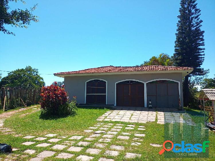 Casa à venda bem localizada nos Ingleses, Florianópolis,