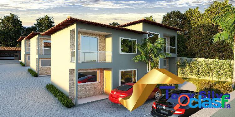 Excelentes casas duplex em condomínio localizadas na Ogiva