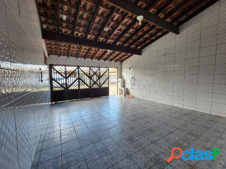 Casa geminada com 2 dormitórios no Caiçara