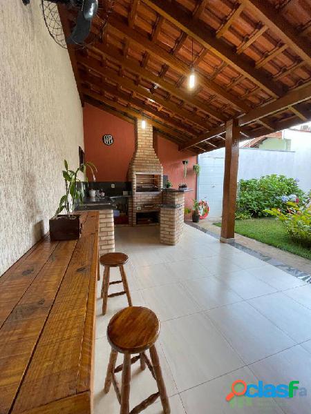 CASA MUITO BEM LOCALIZADA NO JD IPANEMA