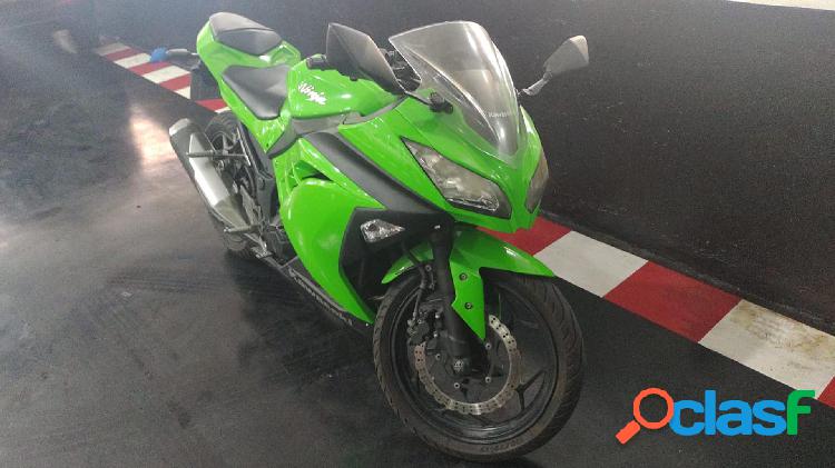 KAWASAKI NINJA 300 VERDE 2015 300 GASOLINA