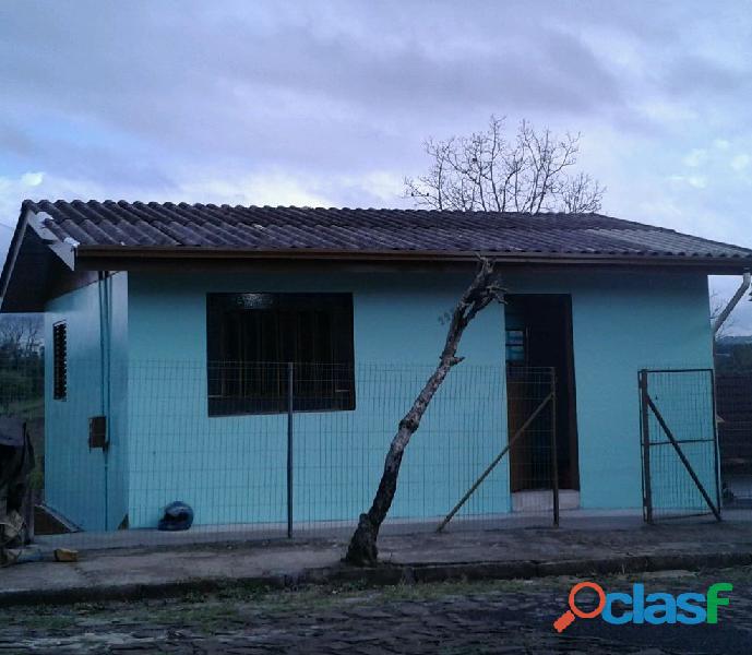 Vende se bela casa