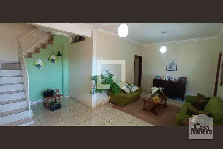 Casa, Glória, 7 Quartos, 3 Vagas, 0 Suíte