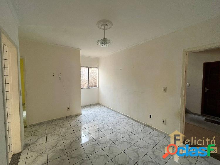 APARTAMENTO NA VILA SILVIA RIBEIRO