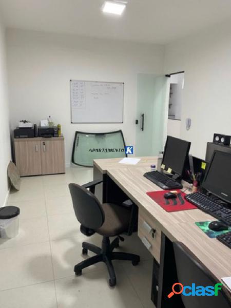 Sala Comercial LOCAÇÃO - 35m², Nova e Reformada - Ótimo