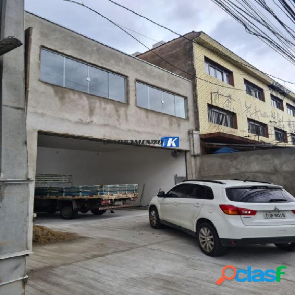 Salão Comercial LOCAÇÃO, 310m², 2 vagas, Pé direito 8