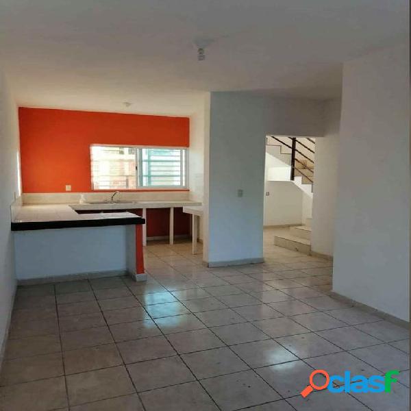 CASA EN VENTA EN FRACC. RIVERA DEL JAZMIN COLIMA
