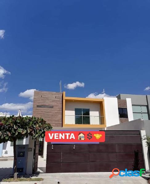 EXCELENTE Y AMPLIA RESIDENCIA EN ZONA NORTE COLIMA