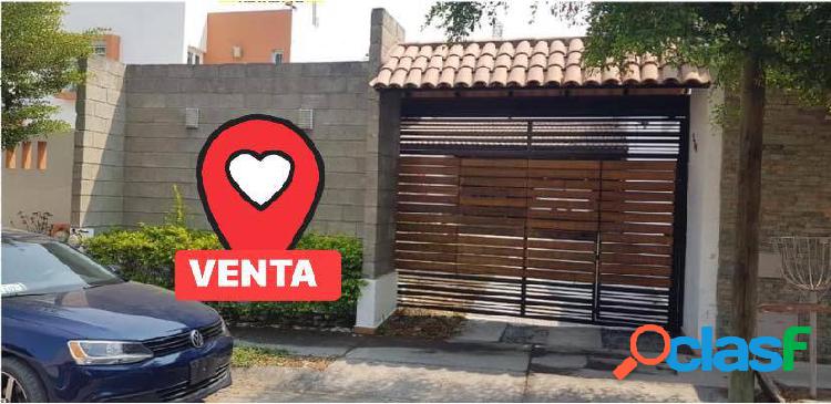 LOCAL EN VENTA EN COLONIA ESMERALDA SUR COLIMA