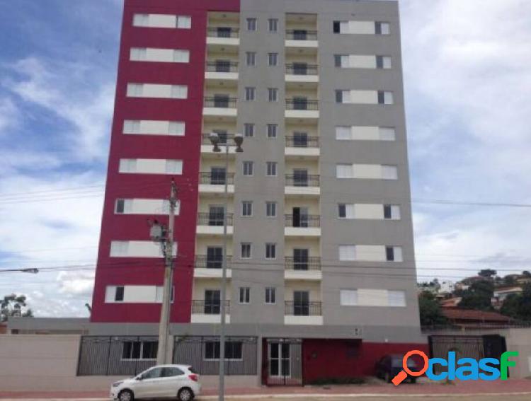 Apartamento no 4° andar com lazer com piscina em