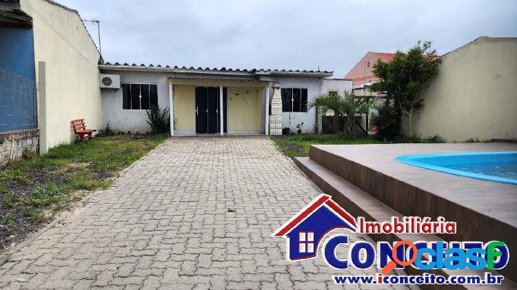 C777 - Excelente residência com 3 dormitórios no centrinho