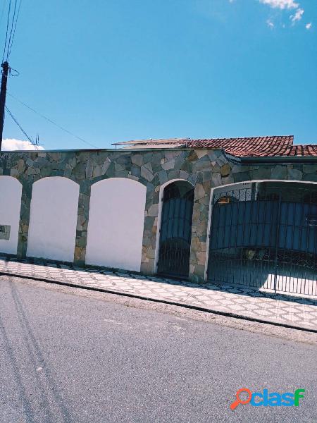 Ótima casa Com edícula