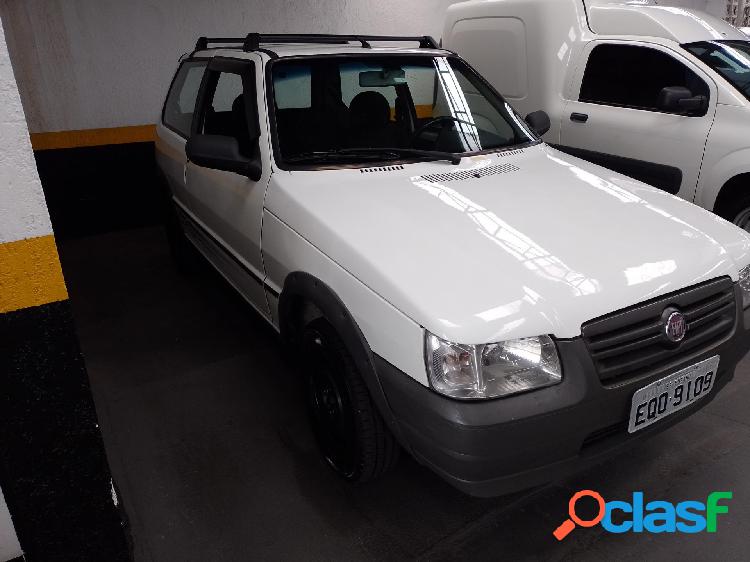 FIAT UNO MILLE CELEBCELEB.ECON 1.0 F.FLEX 2P BRANCO 2012 1.0