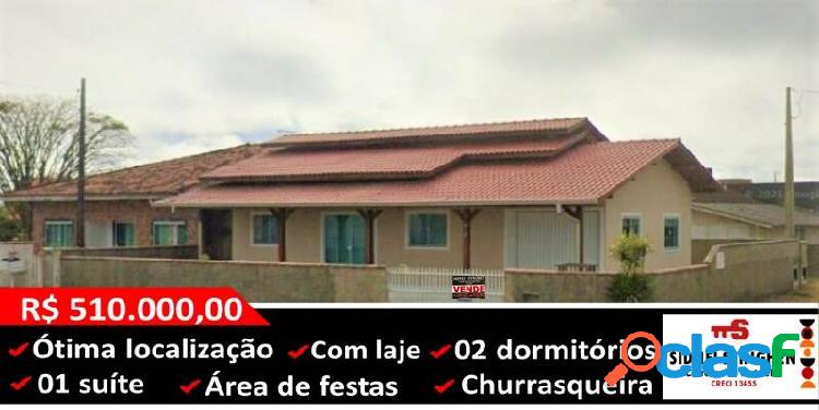 Excelente casa, no Centro de Bal. Barra do Sul - SC.