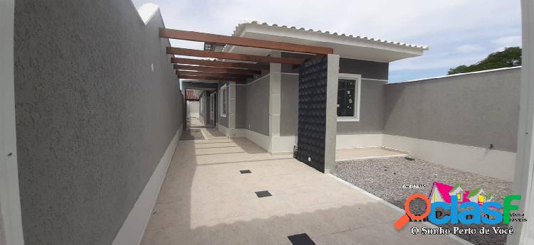 Linda e Diferenciada casa com 3 quartos em Itaipuaçú!