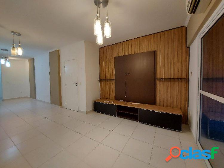 Apartamento de 3 dormitórios com planejados no Canto do