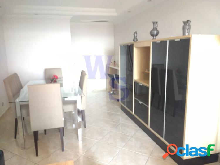 Apartamento com 3 quartos, à venda