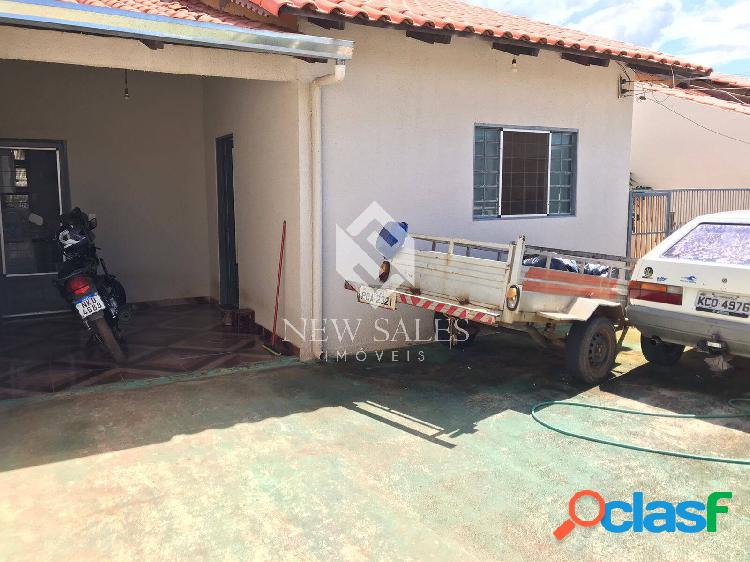 Casa sozinha no lote com 2 quartos no Residencial Ytapuã