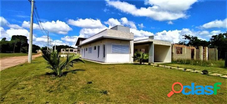 Casa com 3 dormitórios à venda, 135 m² por R$ 480.000,00