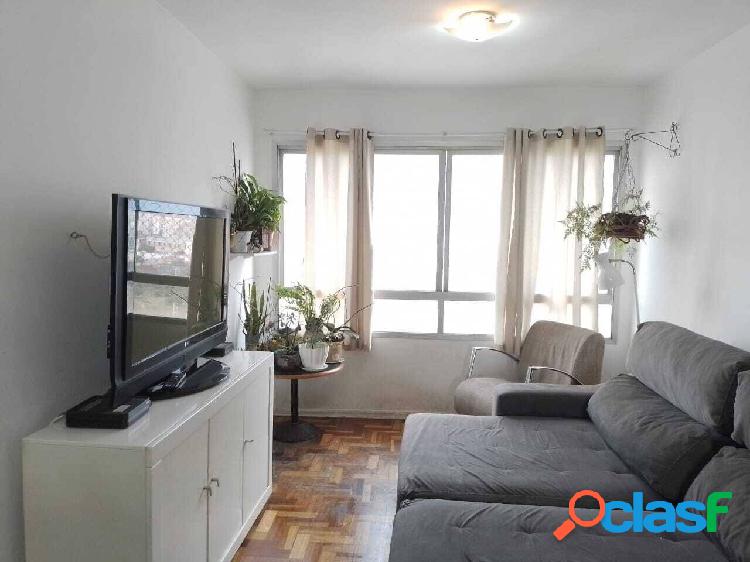 Excelente Apartamento de 70m² com 2 quartos e dependências