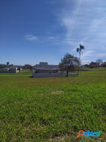 Lote de 450m² - Escriturado - Ninho Verde I