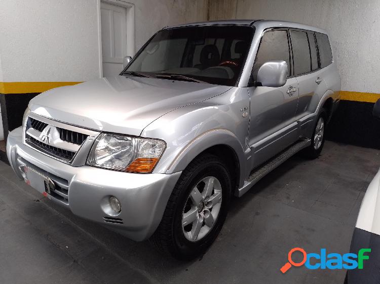 MITSUBISHI PAJERO GLS HPEHPE FULL 3.8 233CV 5P AUT PRATA