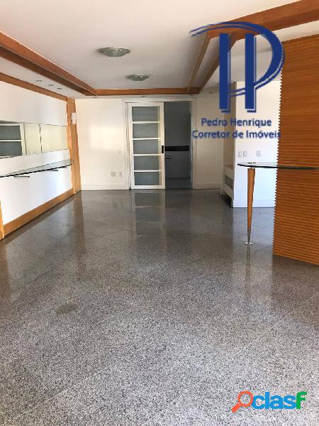 Apartamento com 181 metros e 4 suítes no Miramar