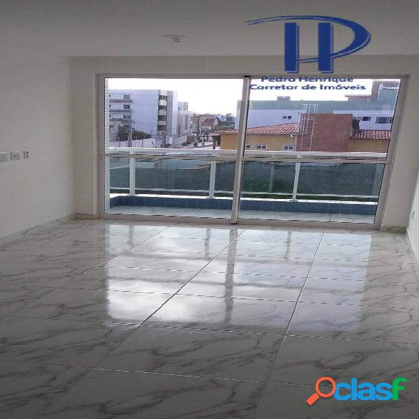 Apartamento com varanda e 3 quartos em Intermares