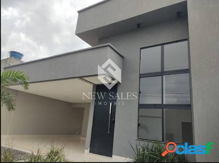 Linda casa com três suítes no Residencial Canadá