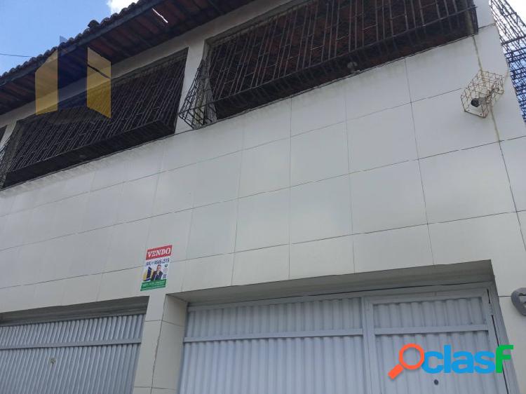 Duplex com 6 quartos, 350m², à venda