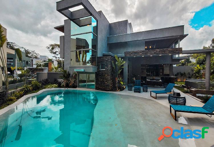 Casa à venda Riviera módulo 24 com excelente localização