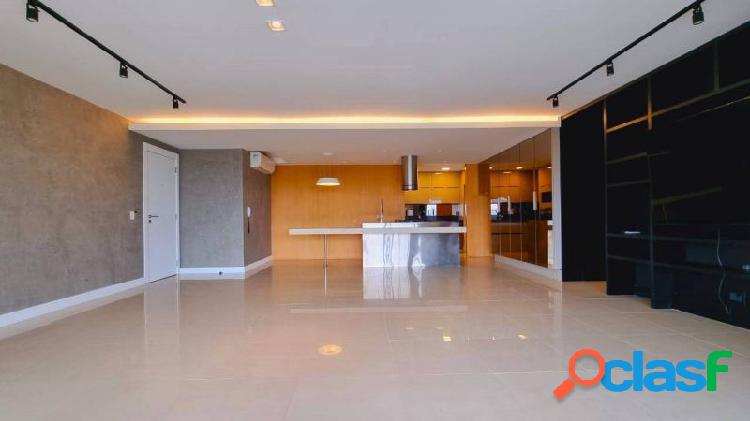Apartamento com 3 quartos, 192m², à venda em Rio de