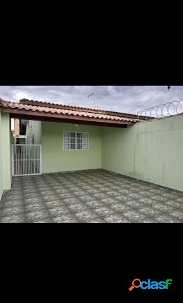 Casa na praia com 2 dormitórios, suíte, em Mongaguá, R$