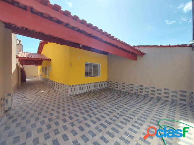 Casa térrea com 2 dorms - ampla - bairro residencial -