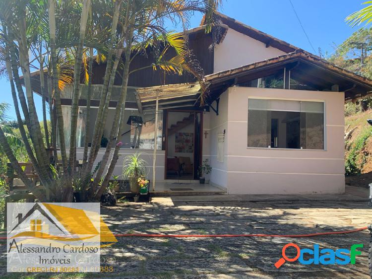 Vendo linda casa no Nova Suíça com 3 quartos
