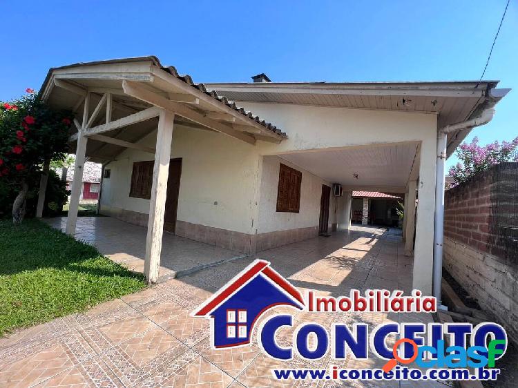 C814 - Ótima residência com 4 dormitórios localizada em