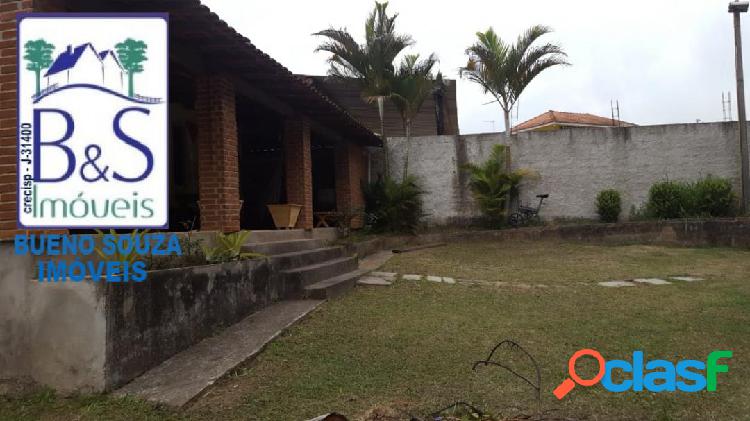 Vende-se chácara pertinho da represa