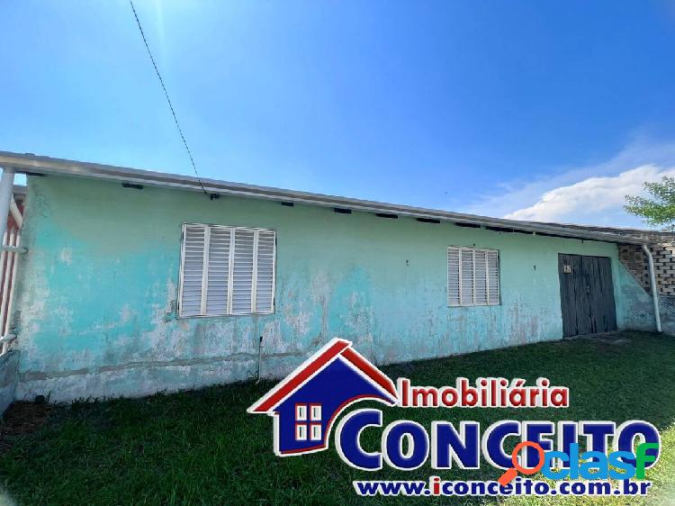 C818 - Residência com 3 dormitórios localizada no