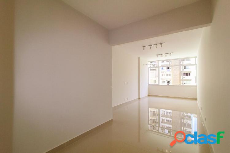 Apartamento com 3 quartos, 111m², à venda