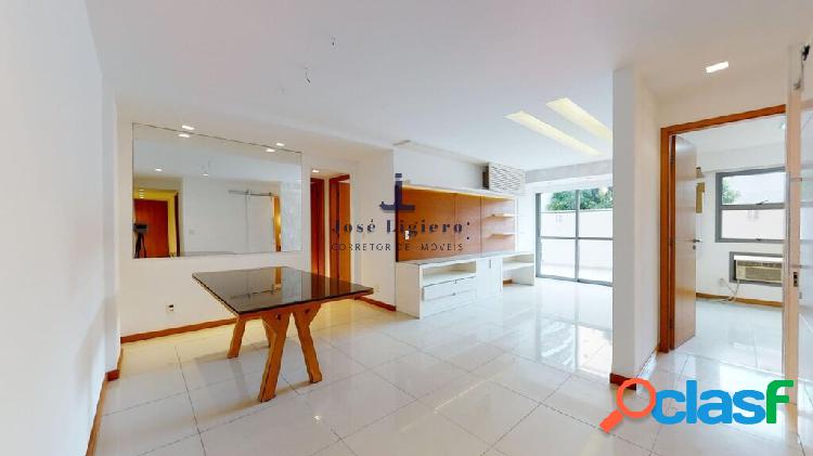 Apartamento com 3 quartos, 143m², à venda