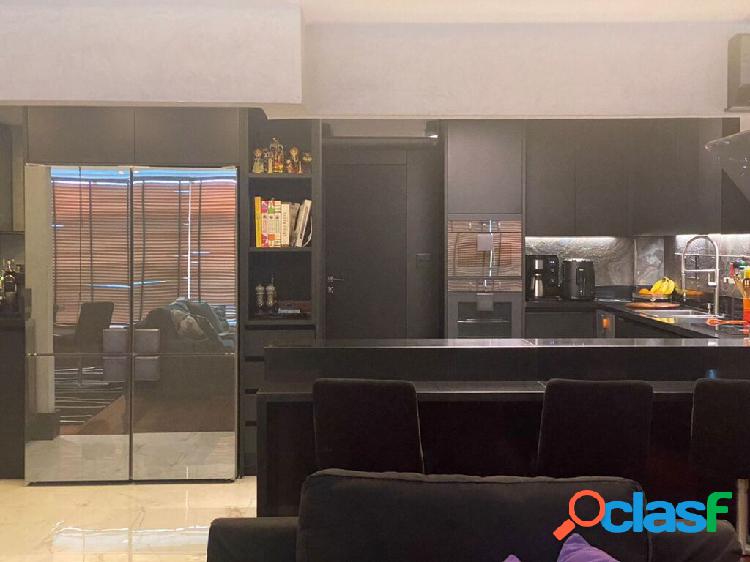 Apartamento com 3 quartos, 280m², à venda em Rio de