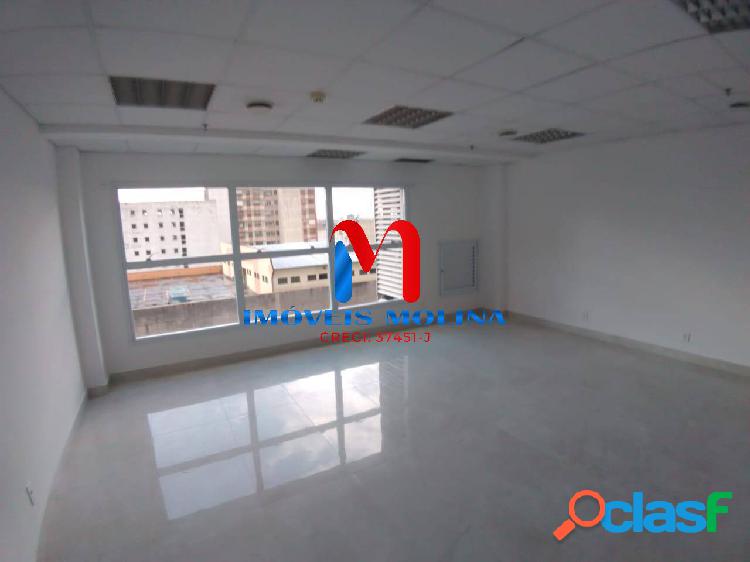 Sala Comercial 39m² 01 vaga 02 banheiros Bairro Centro -