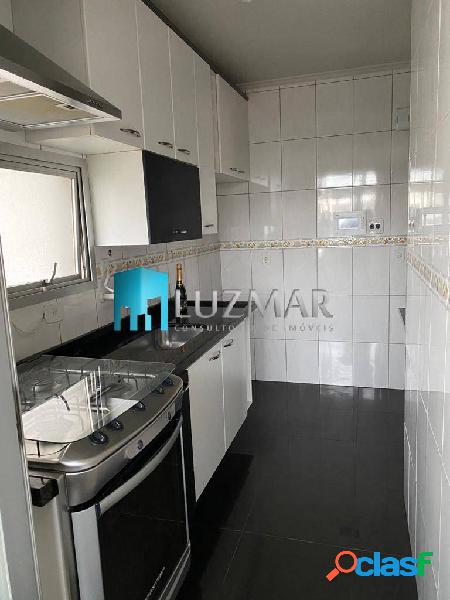 Apartamento com três dormitórios com planejado no Jardim